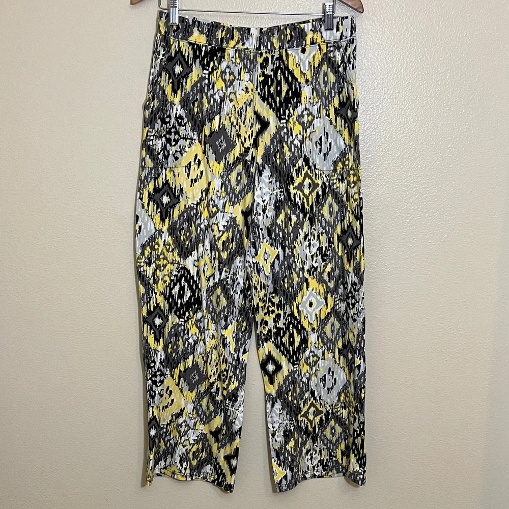 D&Co Beach Grey Yellow Geometric Print Wide Leg Pants